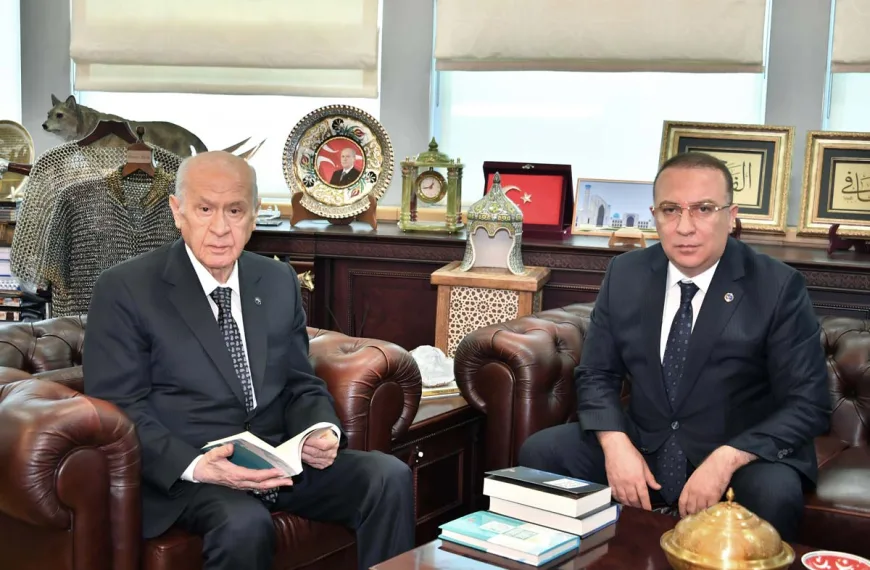 İzzet Ulvi Yönter, Ayhan Bora Kaplan Yüzünden mi Tasfiye Oldu? 