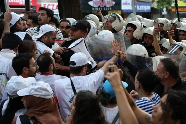 Öğretmenler Eylemde!