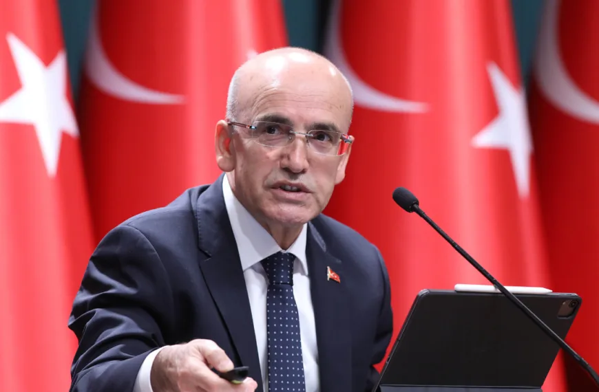 Yeni Şafak Bastırıyor: Şimşek Programı Revize mi Edilecek?