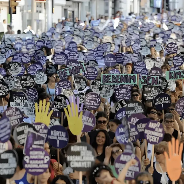 Üniversitedeki Efsunu Kırmak: Feminist Dönüşüm