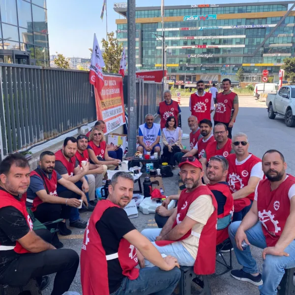 Bursagaz İşçileri Sendikal Hakları İçin Direnişte!