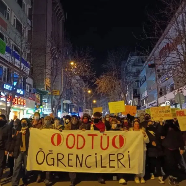 NATO Zirvesi Öncesi Üniversiteliler Güvenlik Bahanesiyle Mağdur Ediliyor