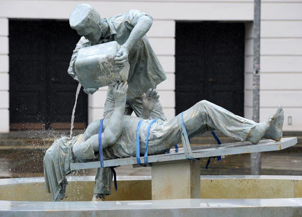 Fountain against Torture, 2015