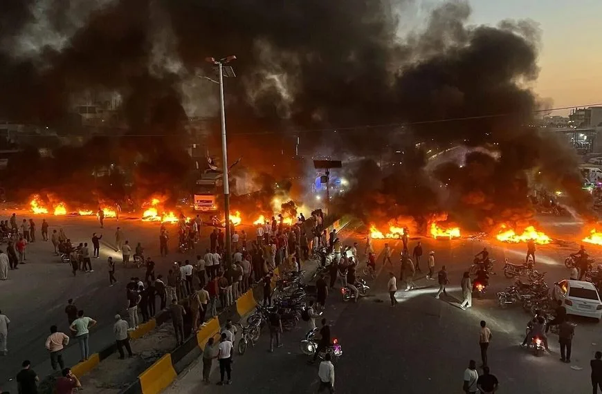 Suriye’de Halk Sokakta